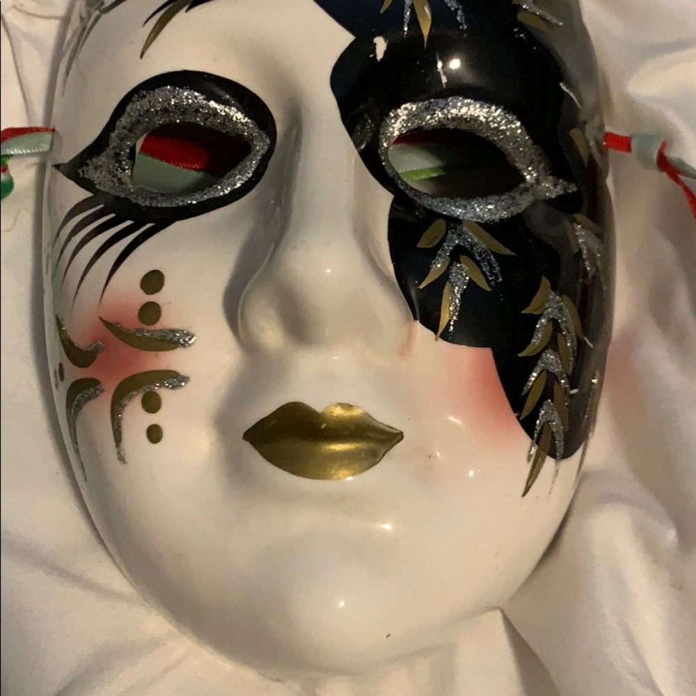 Handmade/Painted Ceramic Hanging Mask - Picture 3 of 6